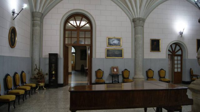 Recibidor del Colegio